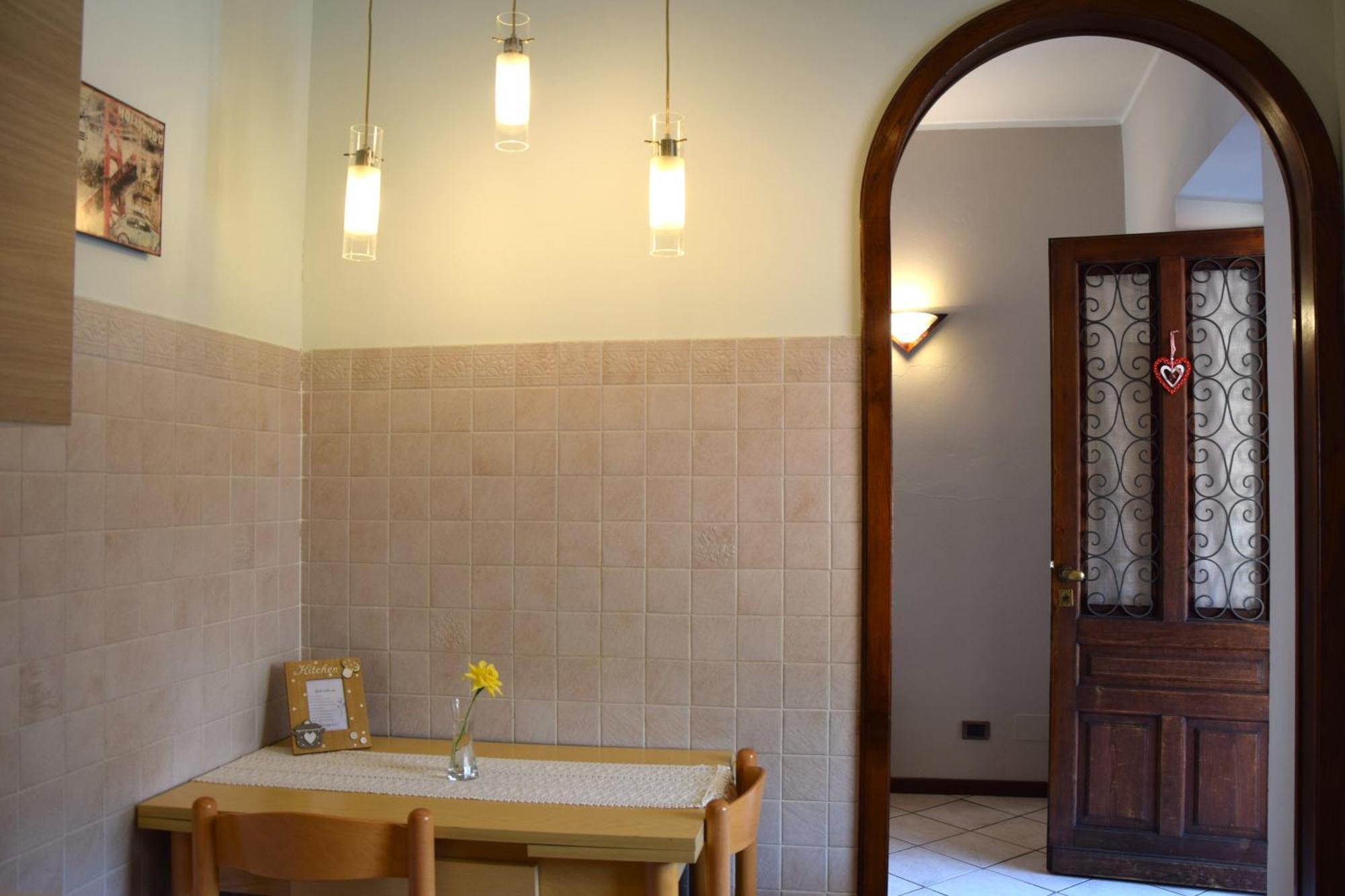 Ferienwohnung Bilocale Vecchio Borgo Borgosesia Exterior foto